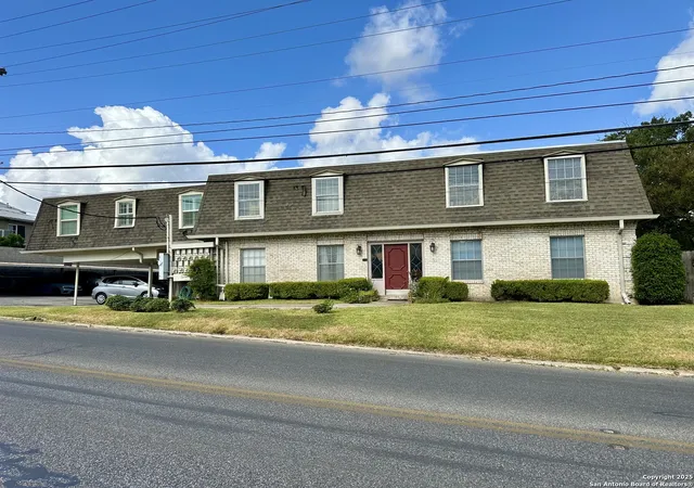 Photo 2 of Condo for sale at 168 Barilla Pl #B-204, San Antonio, TX 78209 | MLS# 1896294 | Listing updated on 2026-01-11
