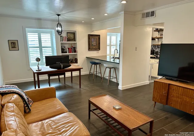 Photo 1 of Condo for sale at 168 Barilla Pl #B-204, San Antonio, TX 78209 | MLS# 1896294 | Listing updated on 2026-01-11
