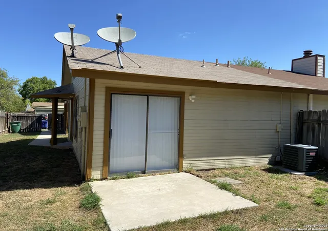 Photo 3 of Single family home for sale at 9622 Vale, San Antonio, TX 78245 | MLS# 1896303 | Listing updated on 2025-09-26
