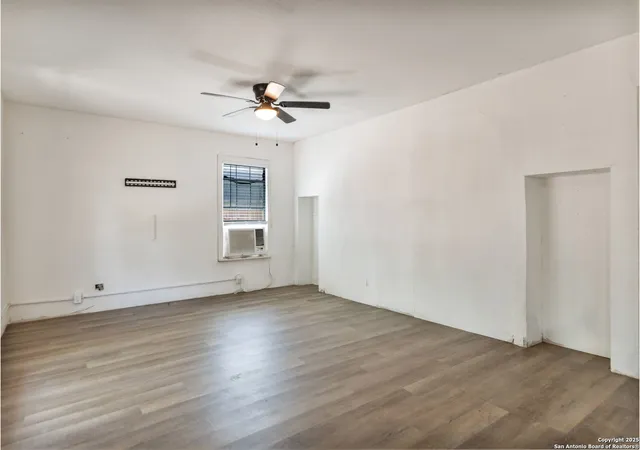 Photo 4 of Sale Pending at 208 Miami, San Antonio, TX 78218 | MLS# 1896351 | Listing updated on 2025-10-26