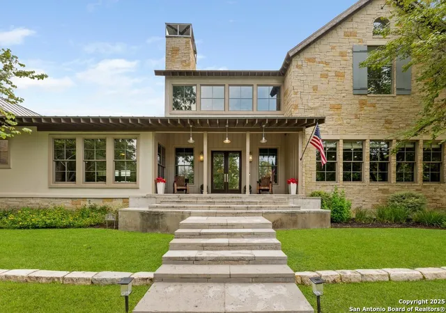 Photo 2 of Sale Pending at 535 Vista Del Rio, New Braunfels, TX 78130 | MLS# 1896354 | Listing updated on 2025-09-17
