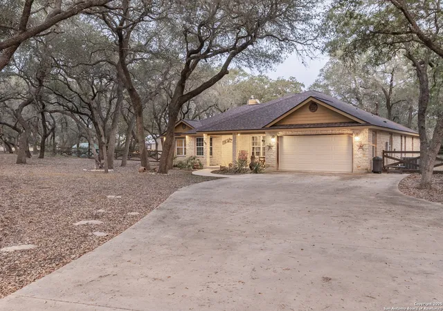 2nd image of 568 Jacobs Ln, La Vernia, TX 78121 | MLS# 1896361