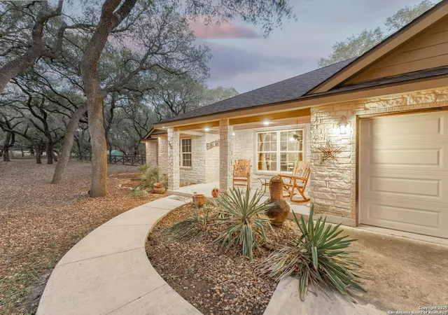 3rd image of 568 Jacobs Ln, La Vernia, TX 78121 | MLS# 1896361