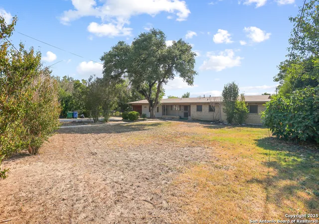 2nd image of 414 E Cheryl Dr, San Antonio, TX 78228 | MLS# 1896379