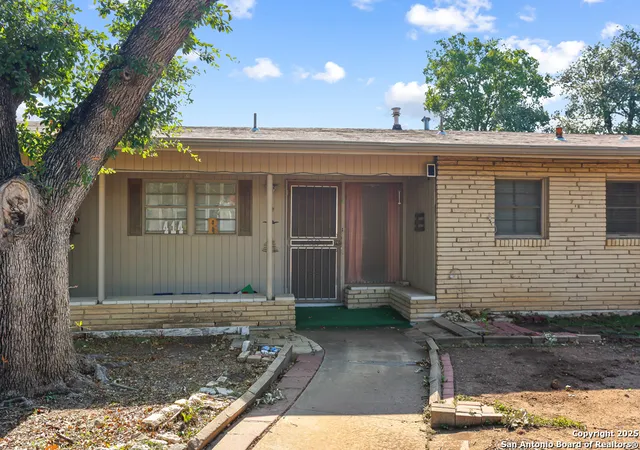 4th image of 414 E Cheryl Dr, San Antonio, TX 78228 | MLS# 1896379