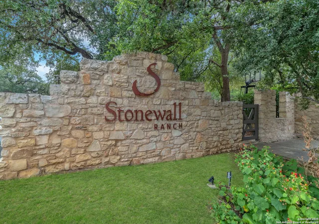 Photo 3 of Sale Pending at 423 Sand Ash Trl, San Antonio, TX 78256 | MLS# 1896395 | Listing updated on 2025-10-09
