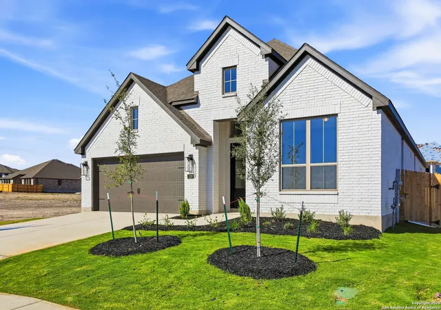 Photo 2 of Sale Pending at 126 Haby Glen, San Antonio, TX 78212 | MLS# 1896397 | Listing updated on 2026-02-17