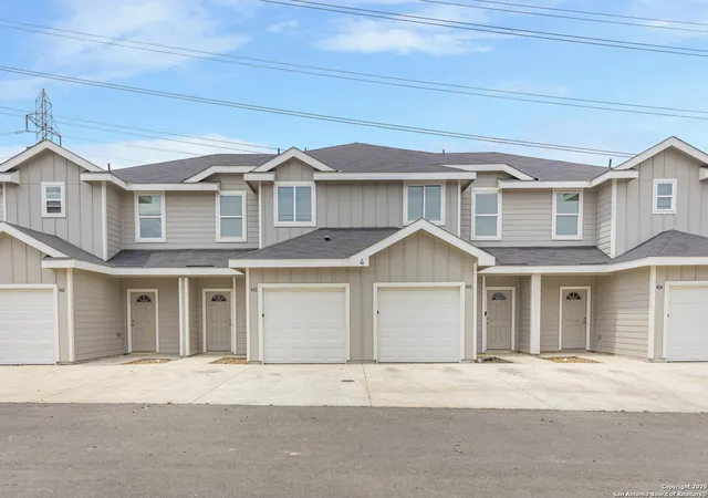 Photo 3 of Multi family home for sale at 7239 Converse Ridge, San Antonio, TX 78239 | MLS# 1896455 | Listing updated on 2025-11-19