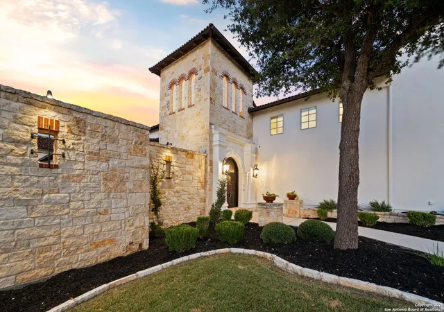 Photo 2 of Sale Pending at 239 Lismore, San Antonio, TX 78260 | MLS# 1896465 | Listing updated on 2025-11-29