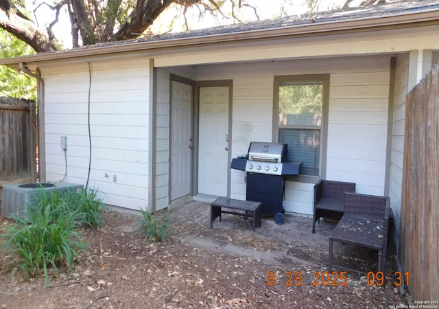Photo 3 of Multi family home for sale at 1411 Martin, Pleasanton, TX 78064 | MLS# 1896467 | Listing updated on 2026-09-14