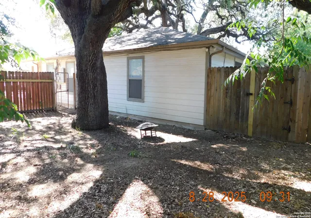 Photo 4 of Multi family home for sale at 1411 Martin, Pleasanton, TX 78064 | MLS# 1896467 | Listing updated on 2026-09-14