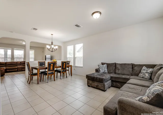 Photo 3 of Sale Pending at 524 Landmark Oak, Cibolo, TX 78108 | MLS# 1896570 | Listing updated on 2026-03-04