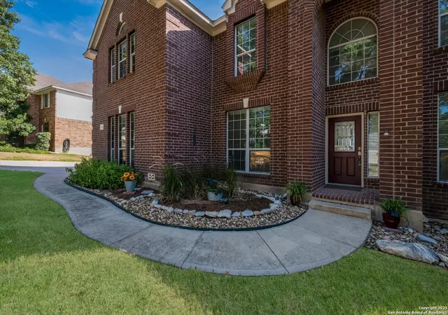 Photo 3 of Sale Pending at 22302 Sierra Blanca, San Antonio, TX 78259 | MLS# 1896578 | Listing updated on 2025-10-09
