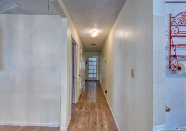 5th image of 1709 Ave E, Hondo, TX 78861 | MLS# 1896588