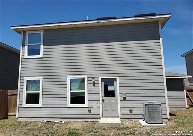 Photo 2 of Single family home for sale at 3142 Gilbert Garden, Converse, TX 78109 | MLS# 1896589 | Listing updated on 2026-01-26