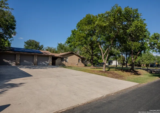 2nd image of 13303 Flying W Trl, Helotes, TX 78023 | MLS# 1896593