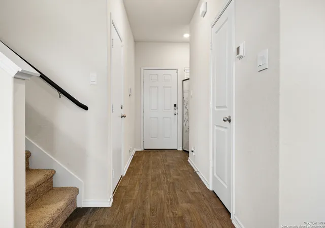 Photo 3 of Single family home for sale at 10618 Neversink Blvd, San Antonio, TX 78252 | MLS# 1896609 | Listing updated on 2025-11-07