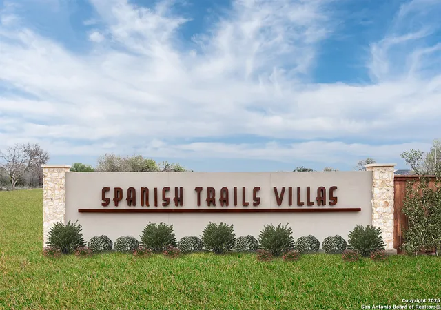 Photo 3 of Sale Pending at 4518 Otra Otra Dr, San Antonio, TX 78222 | MLS# 1896680 | Listing updated on 2025-11-07