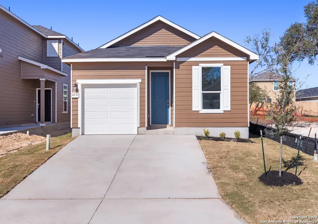 Photo 1 of Sale Pending at 4531 Otra Dr, San Antonio, TX 78222 | MLS# 1896705 | Listing updated on 2025-11-28