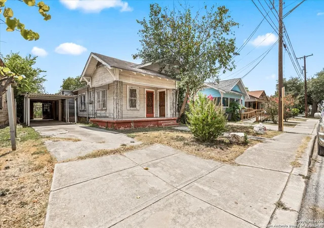 Photo 3 of Single family home for sale at 1816 Nolan, San Antonio, TX 78202 | MLS# 1896720 | Listing updated on 2025-09-27