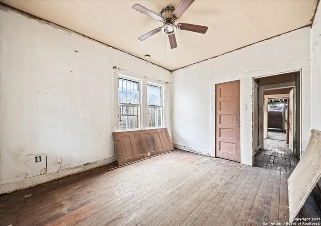 Photo 4 of Single family home for sale at 1816 Nolan, San Antonio, TX 78202 | MLS# 1896720 | Listing updated on 2025-09-27