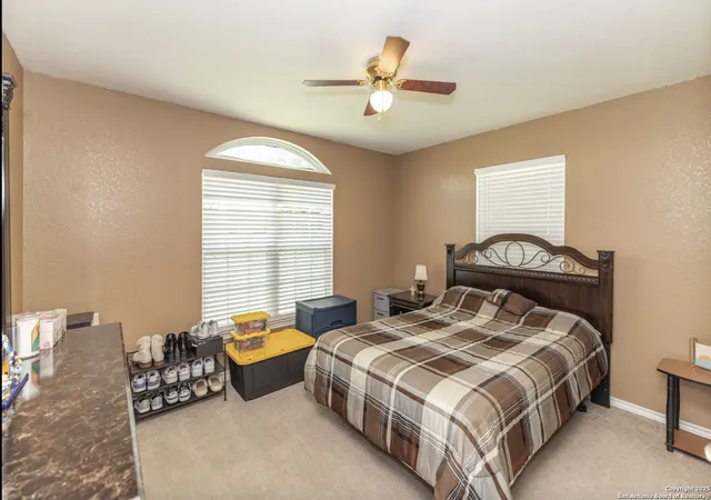 Photo 4 of Single family home for sale at 316 Crownhill, Pleasanton, TX 78064 | MLS# 1896725 | Listing updated on 2025-10-28