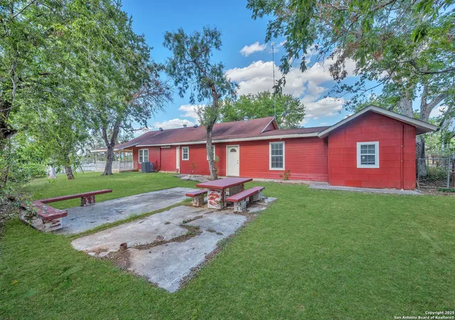 29th image of 3525 Fm 1346, La Vernia, TX 78121 | MLS# 1896740