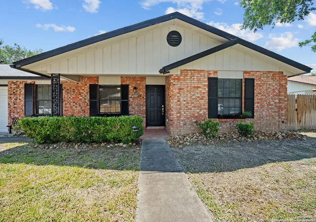 Photo 3 of Sale Pending at 1618 Forest Spring, San Antonio, TX 78232 | MLS# 1896763 | Listing updated on 2025-11-04