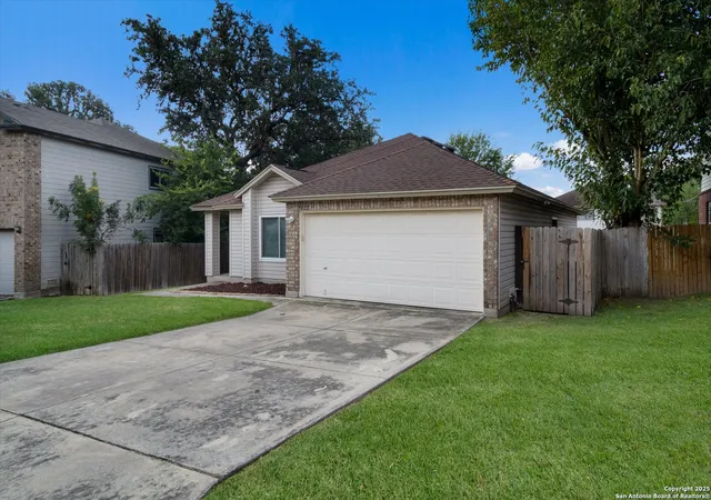Photo 3 of Sale Pending at 9422 Winding Elm, San Antonio, TX 78254 | MLS# 1896774 | Listing updated on 2025-11-11