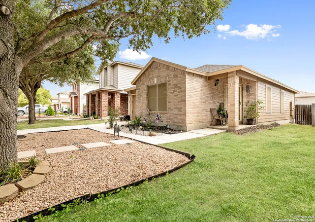 Photo 1 of Sale Pending at 7814 Artesian Farm, San Antonio, TX 78239 | MLS# 1896803 | Listing updated on 2025-10-13
