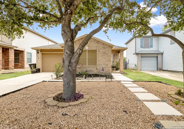 Photo 3 of Sale Pending at 7814 Artesian Farm, San Antonio, TX 78239 | MLS# 1896803 | Listing updated on 2025-10-13