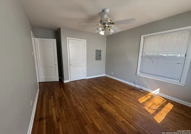 Photo 3 of Sale Pending at 834 Jennings, San Antonio, TX 78225 | MLS# 1896804 | Listing updated on 2025-09-22