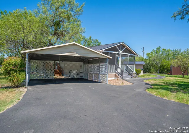 Photo 3 of Sale Pending at 813 County Road 4638, Hondo, TX 78861 | MLS# 1896825 | Listing updated on 2025-09-17