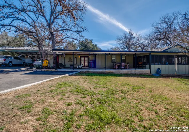3rd image of 390/402 Galveston, Bandera, TX 78003 | MLS# 1896849