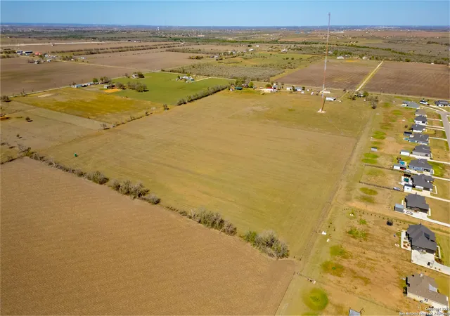 Photo 4 of Land for sale at Tbd S Santa Clara Road, Seguin, TX 78155 | MLS# 1896884 | Listing updated on 2026-01-23