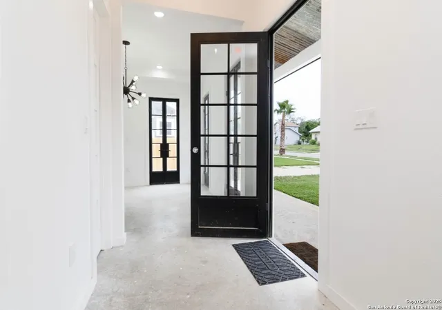 Photo 3 of Single family home for sale at 1339 Schley Avenue, San Antonio, TX 78210 | MLS# 1896894 | Listing updated on 2025-10-27