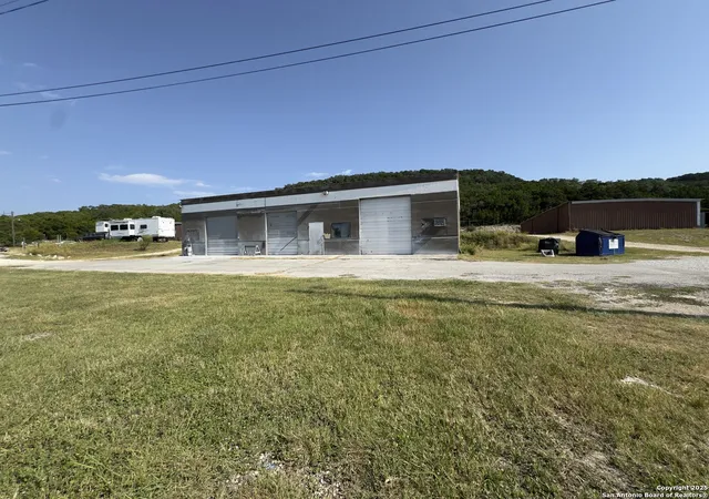 2nd image of 3124 Fm 2673, Canyon Lake, TX 78133 | MLS# 1896960