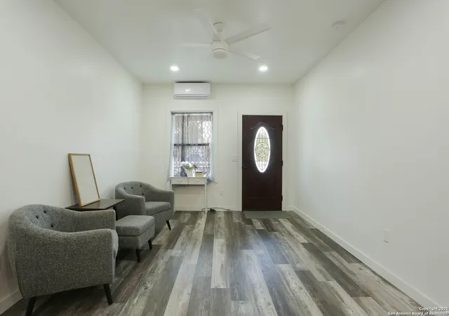 Photo 3 of Single family home for sale at 562 Kendalia, San Antonio, TX 78221 | MLS# 1896981 | Listing updated on 2025-10-19