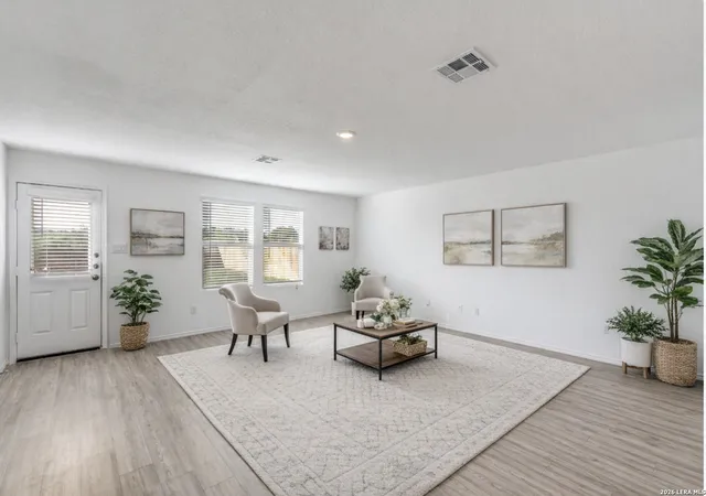Photo 3 of Sale Pending at 362 Ambush Rdg, San Antonio, TX 78220 | MLS# 1896992 | Listing updated on 2026-03-31
