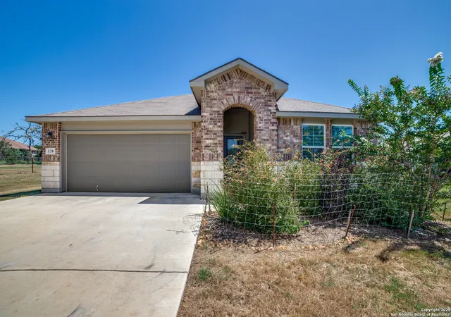 Photo 2 of Single family home for sale at 138 Desert Poppy, Bandera, TX 78003 | MLS# 1897004 | Listing updated on 2025-12-05