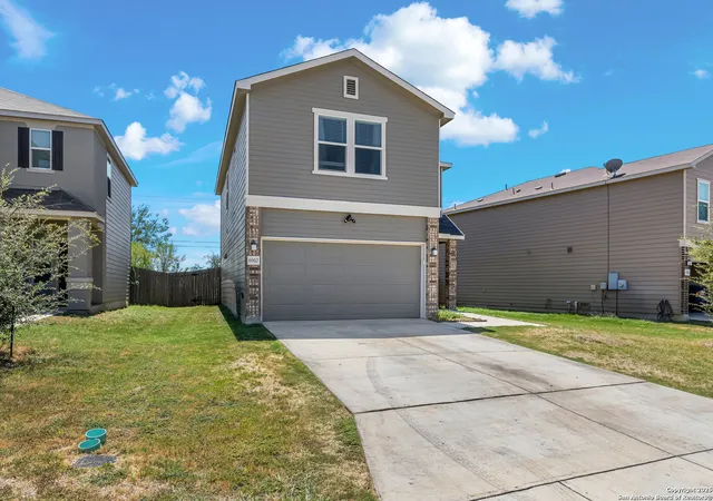 Photo 3 of Single family home for sale at 6910 Beltran Pass, San Antonio, TX 78252 | MLS# 1897037 | Listing updated on 2026-03-30