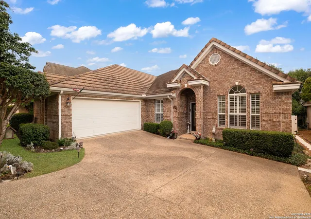 Photo 1 of Single family home for sale at 914 Grassy Mdw, San Antonio, TX 78258 | MLS# 1897076 | Listing updated on 2025-11-20