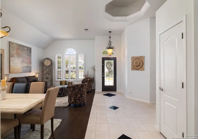 Photo 3 of Single family home for sale at 914 Grassy Mdw, San Antonio, TX 78258 | MLS# 1897076 | Listing updated on 2025-11-20