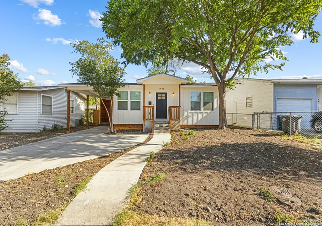 2nd image of 935 W Mariposa, San Antonio, TX 78201 | MLS# 1897083