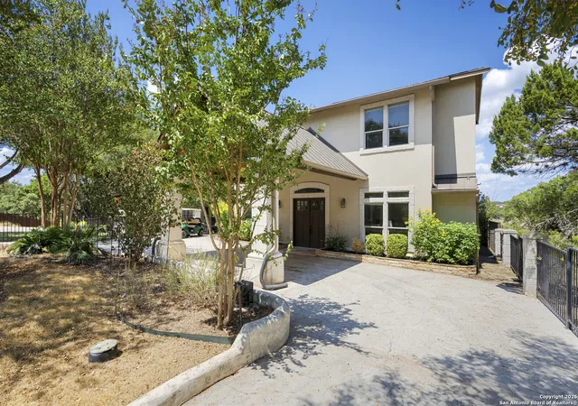 Photo 4 of Single family home for sale at 361 Riviera, Canyon Lake, TX 78133 | MLS# 1897106 | Listing updated on 2025-09-12