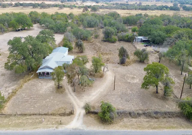 2nd image of 2067 Palo Alto, Von Ormy, TX 78073 | MLS# 1897114