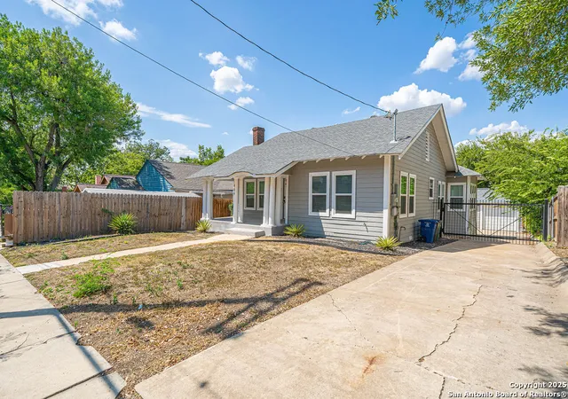 2nd image of 409 W Rosewood, San Antonio, TX 78212 | MLS# 1897166