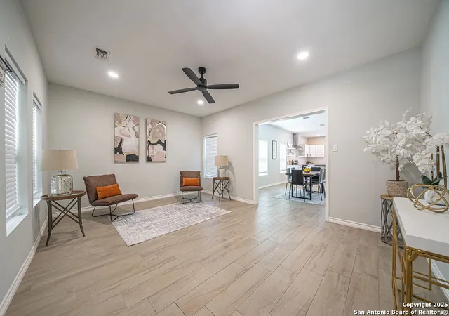 4th image of 409 W Rosewood, San Antonio, TX 78212 | MLS# 1897166