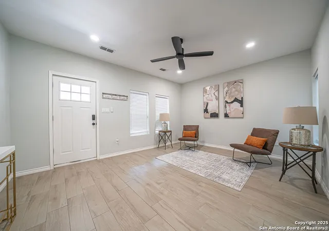 5th image of 409 W Rosewood, San Antonio, TX 78212 | MLS# 1897166