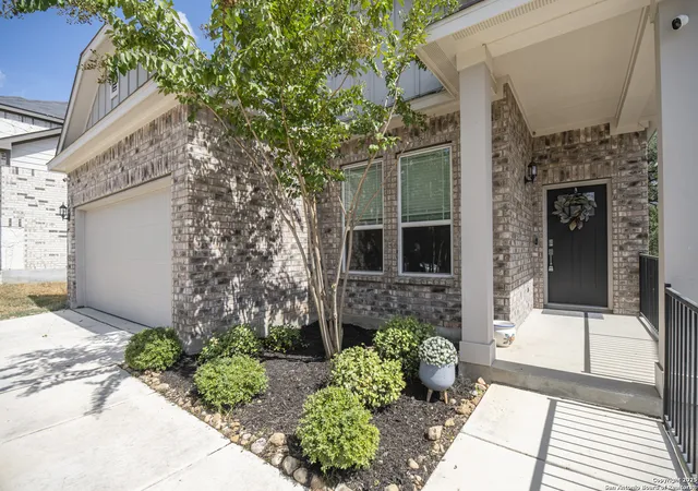 Photo 3 of Single family home for sale at 5634 Holly Hollow, San Antonio, TX 78266 | MLS# 1897242 | Listing updated on 2025-12-31